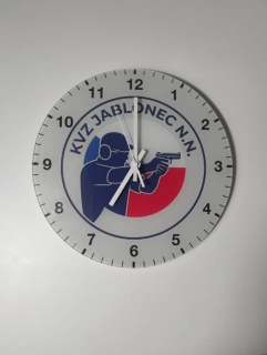 Skleněné nástěnné hodiny - s vlastním klubovým znakem